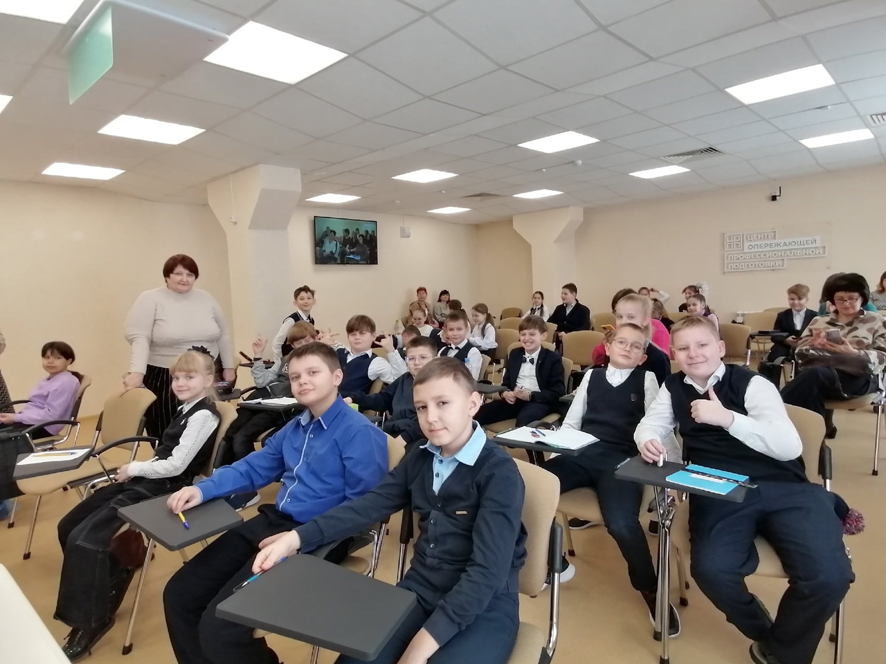 Junior English Stars - 202 Junior English Stars - 202.